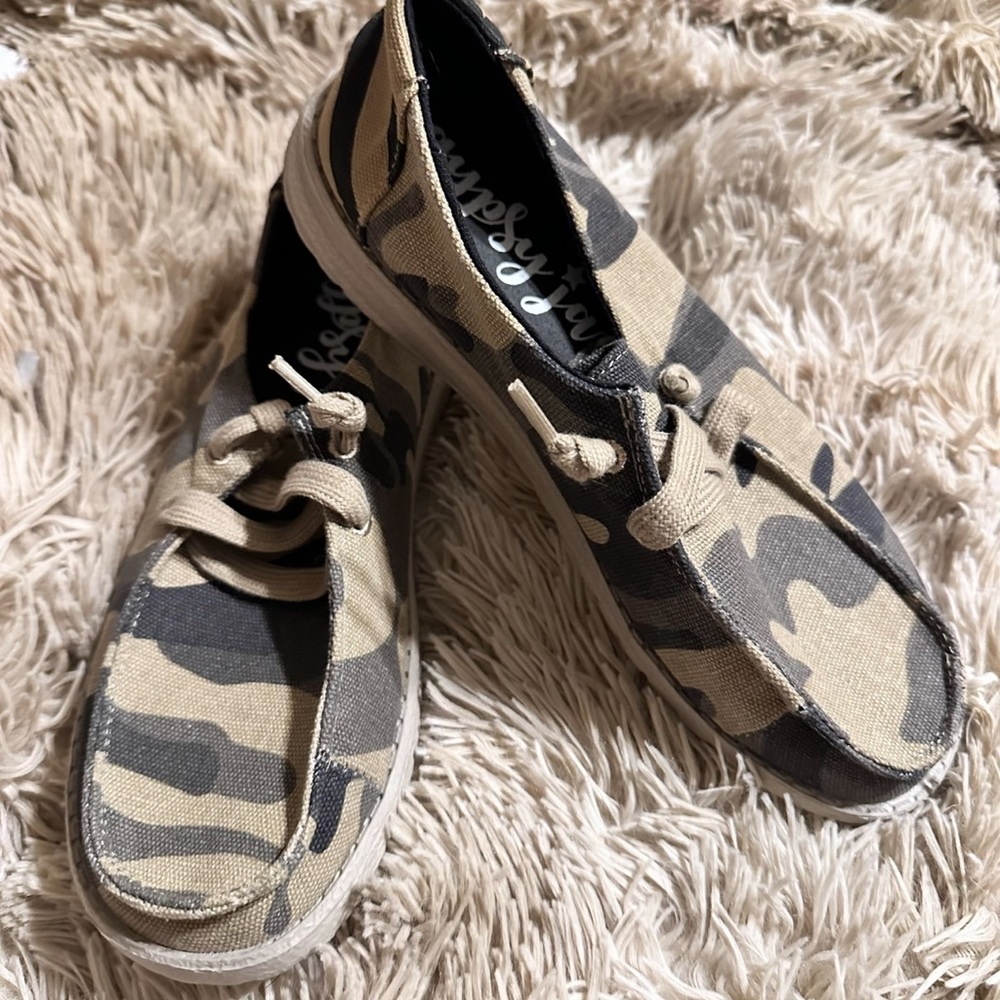 Casual Sneakers for Women SZ 6.5